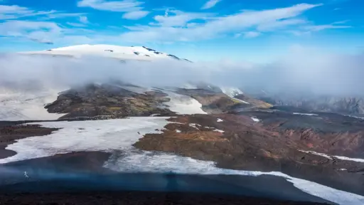 Blick vom Fimmvörðuháls auf den Eyjafjallajökull