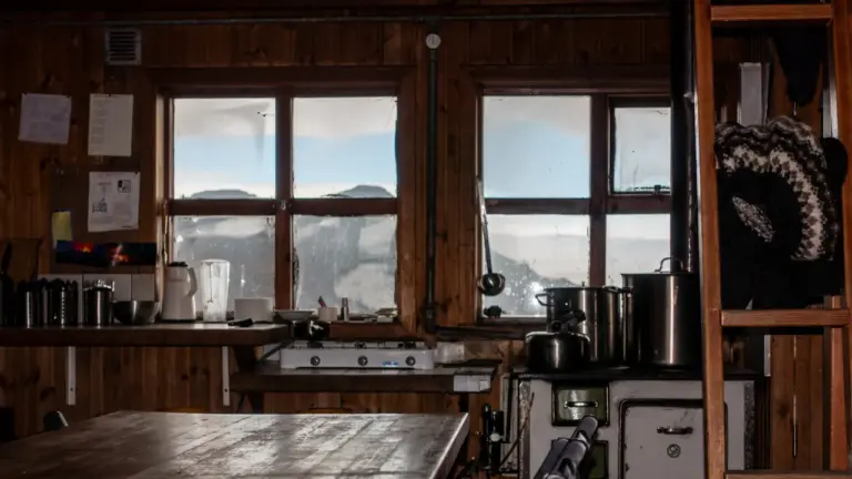 Blick aus der Fimmvoerduhals-Hütte