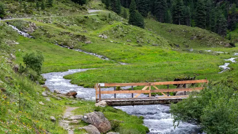 Brücke über den Fotscherbach in der Nähe der Kaseralm