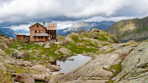 Stubaier Höhenweg Stubaier Höhenweg - Bremer Hütte