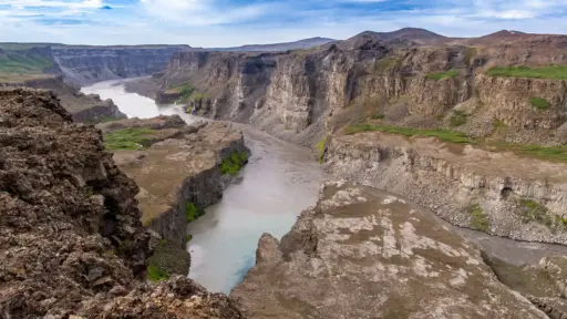 Hafragilsfoss an der Jökulsa Die Jökulsá am Hafragilsfoss.