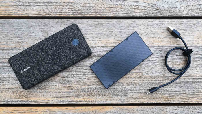 Powerbank Anker 20.000 mAh, Nitecore NB10000 Gen 3, USB-Kabel