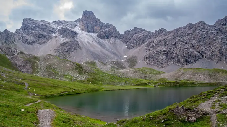 Steinsee mit Bergwerkskopf (2728 m)