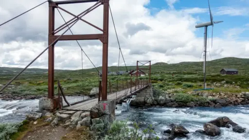 Brücke vor Heineseter Hängebrücke vor Heineseter