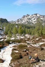Totes Gebirge mit Restschnee