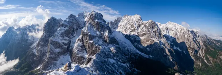 Wilder Kaiser (Panorama) Wilder Kaiser - hier gäbe es einige schöne (Kletter-) Steigoptionen