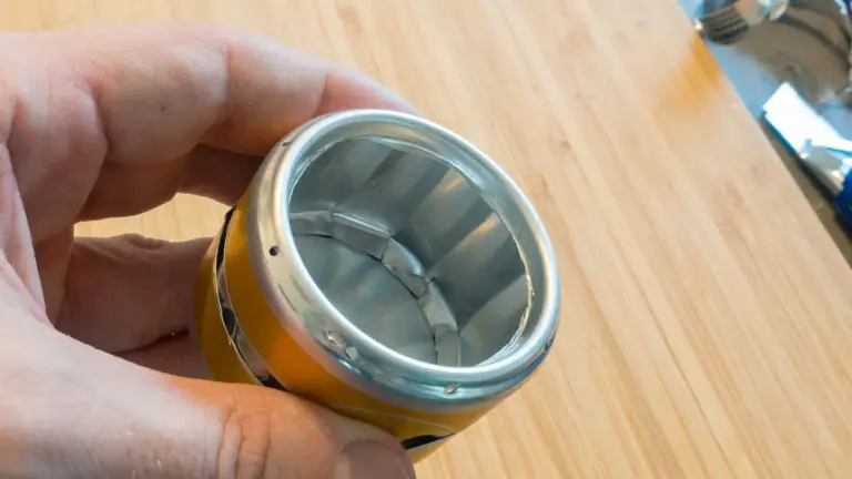 Beer Can Stove Der fertige Dosenkocher "Beer Can Stove" - Luftloch stechen nicht vergessen!