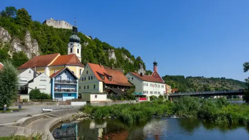 Kallmünz mit Burgruine Kallmünz mit Burgruine