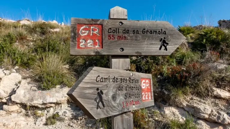 GR221 Wegweiser