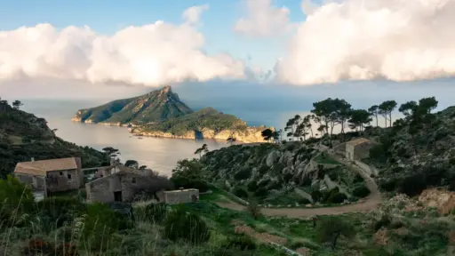 La Trapa mit Blick auf die Insel Sa Dragonera