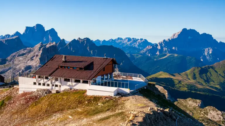Rifugio Lagazuoi Rifugio Lagazuoi