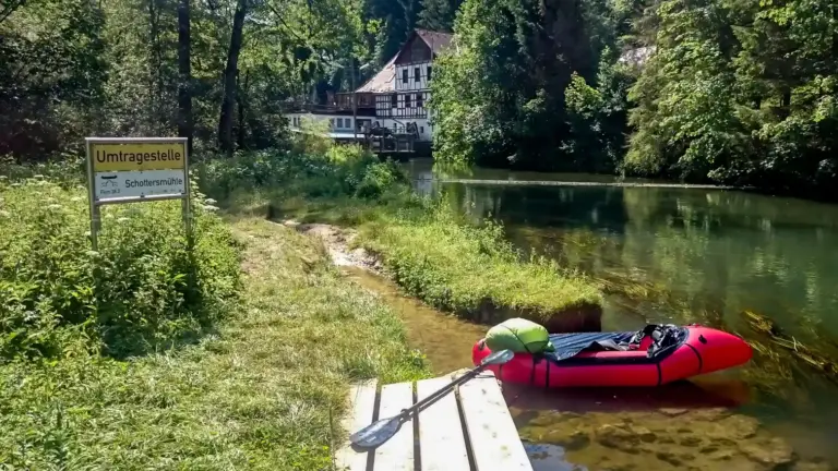 Packraft auf der Wiesent an der Schottersmühle Packraft auf der Wiesent an der Schottersmühle