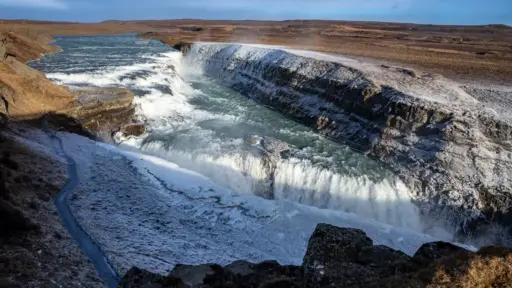 Gullfoss im Winter Gullfoss mit vereisten Flanken im Winter