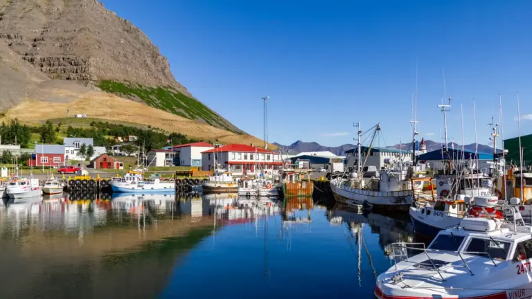 Hafen in Isafjoerdur Hafen in Isafjoerdur